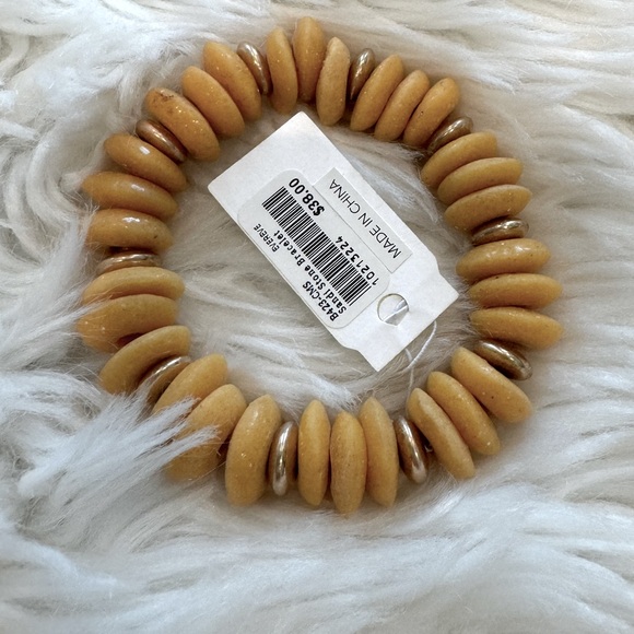 NWT Evereve exclusive Sandi Stone Stretch Beacelet - Picture 4 of 4